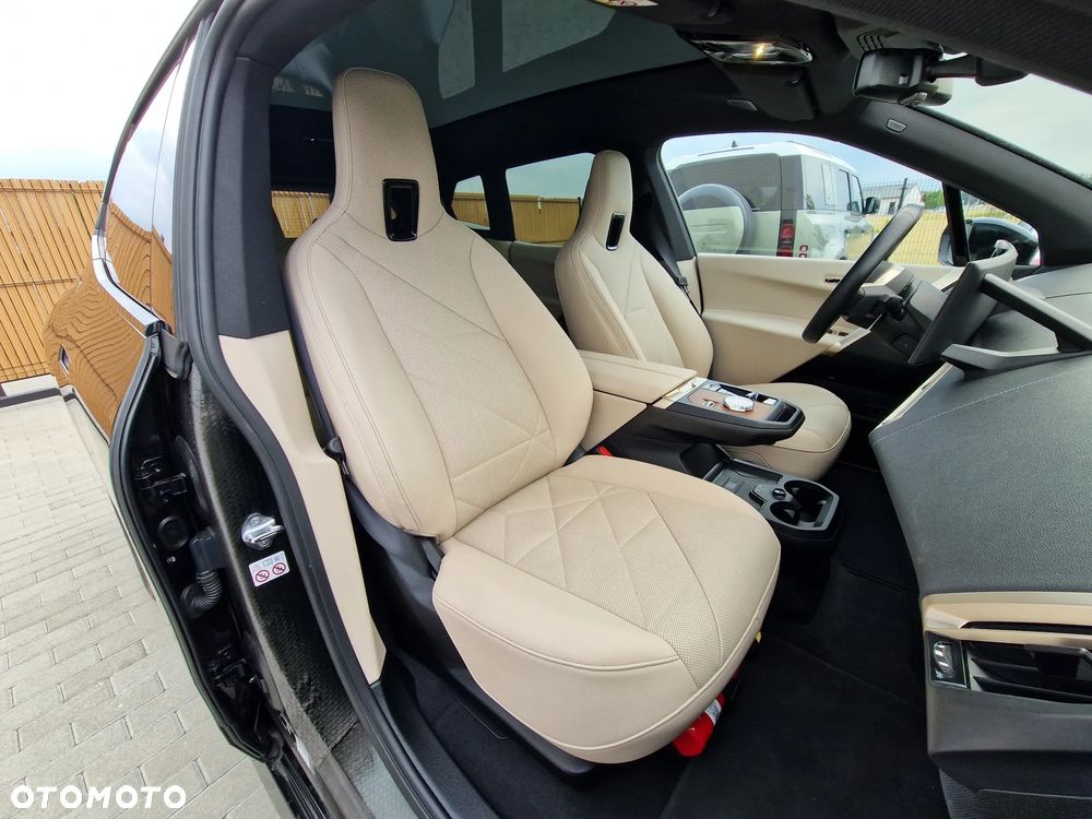 BMW iX M60 111.5kWh - 11