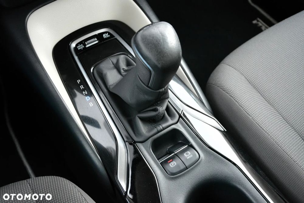 Toyota Corolla 1.8 Hybrid Comfort - 32