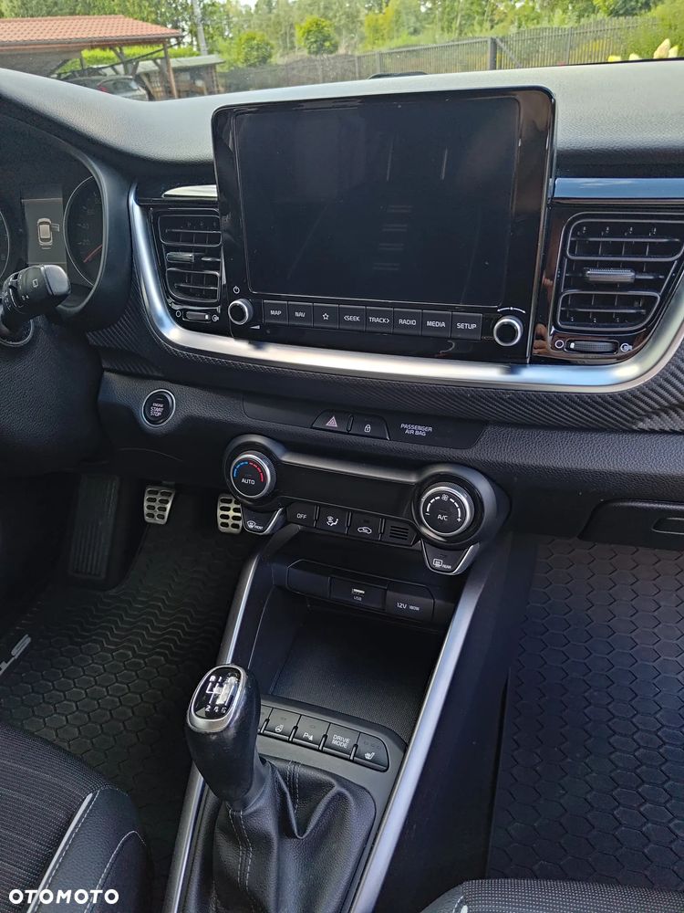 Kia Stonic 1.0 T-GDI OPF Mild Hybrid GT Line - 17