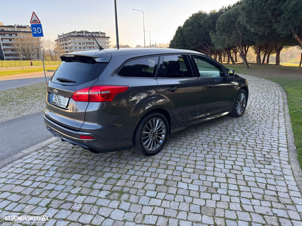 Ford Focus SW 1.5 TDCi EcoBlue ST-Line - 5