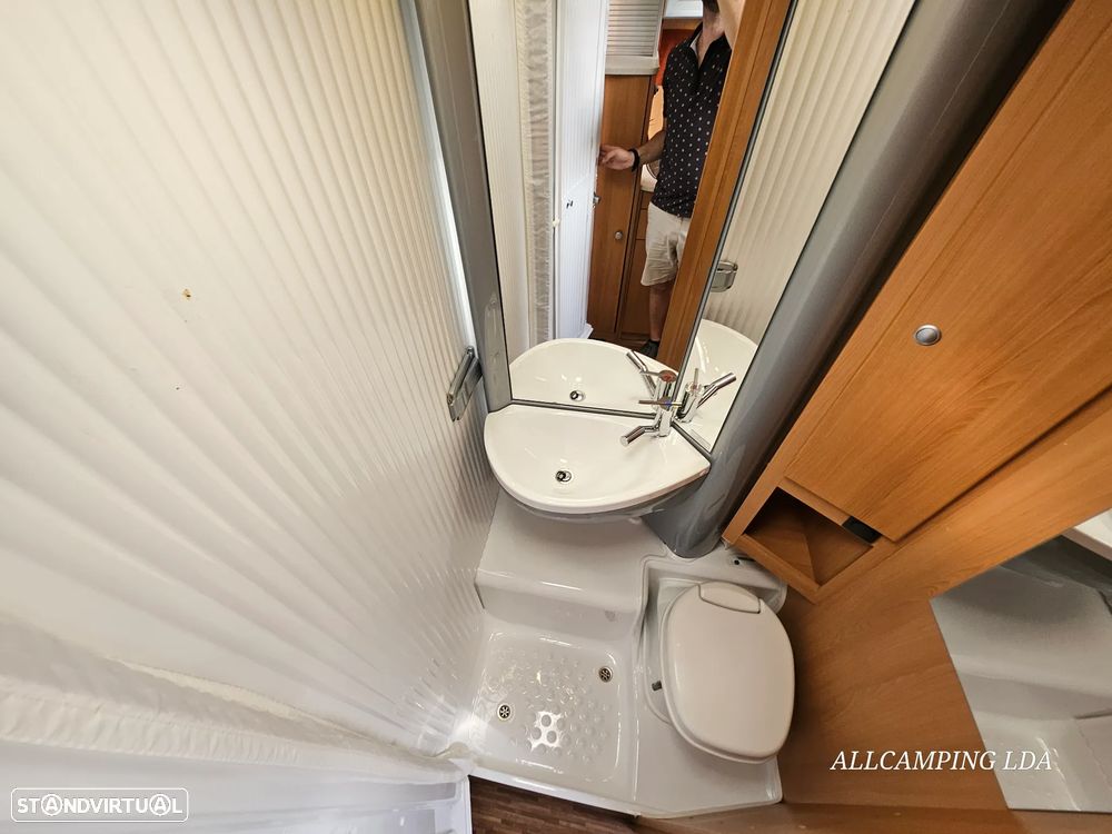 Dethleffs Globebus 5.99M CAMA TRANSVERSAL - 42