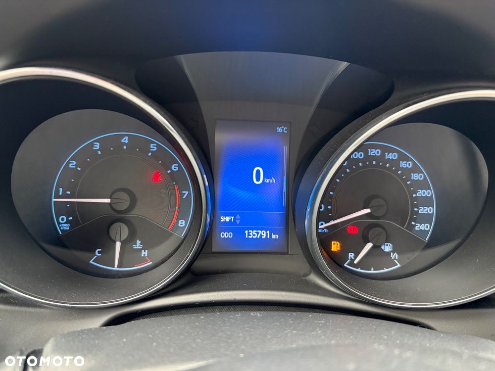 Toyota Auris 1.6 Comfort - 26