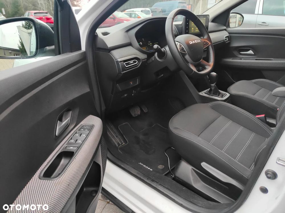 Dacia Jogger 1.6 Full Hybrid 140 Expression MMT - 10