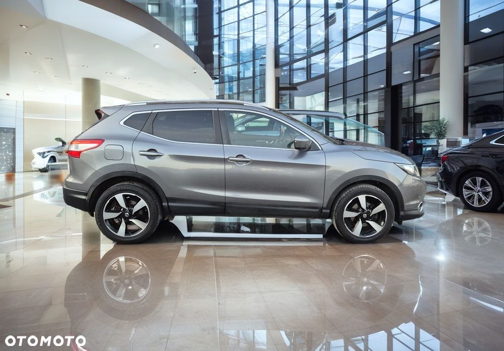 Nissan Qashqai 1.2 DIG-T Xtronic N-Connecta - 4