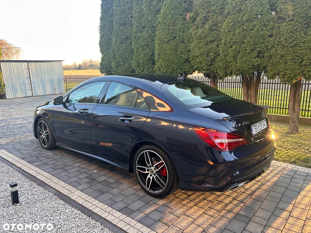 Mercedes-Benz CLA 250 7G-DCT AMG Line - 5