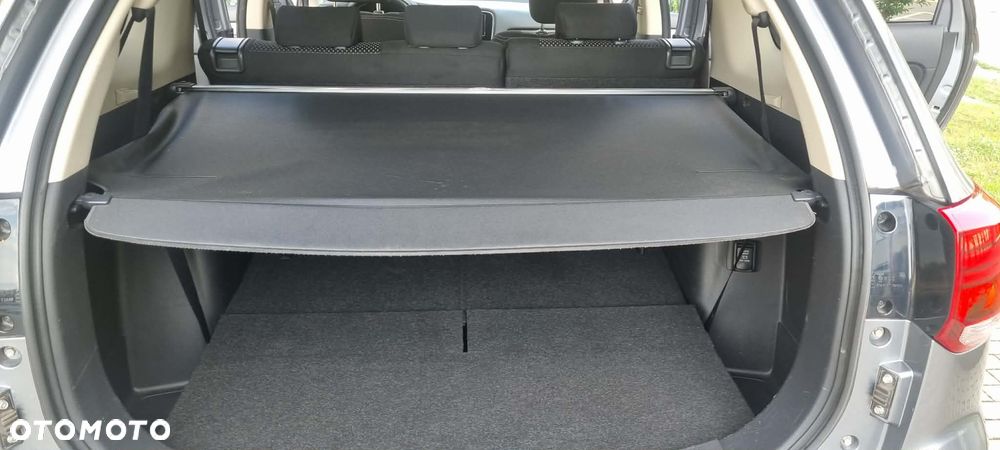 Mitsubishi Outlander - 16