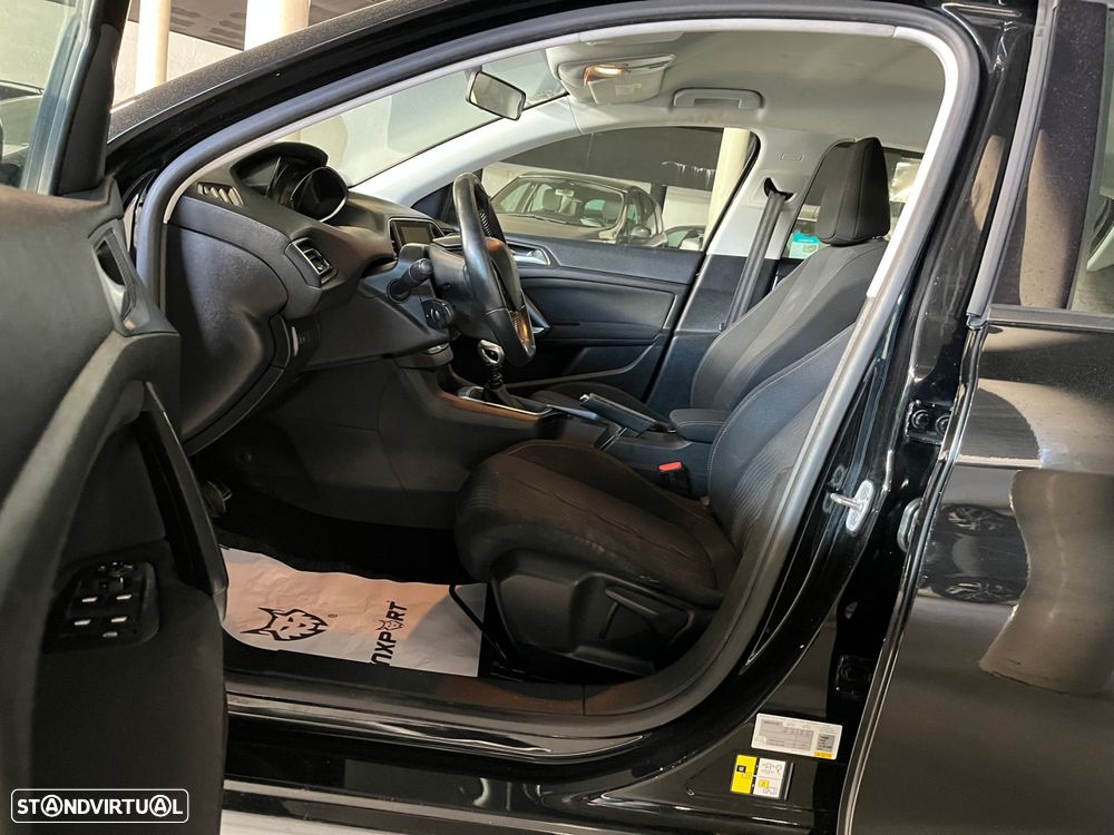 Peugeot 308 1.6 e-HDi SE Envy CVM6 - 8