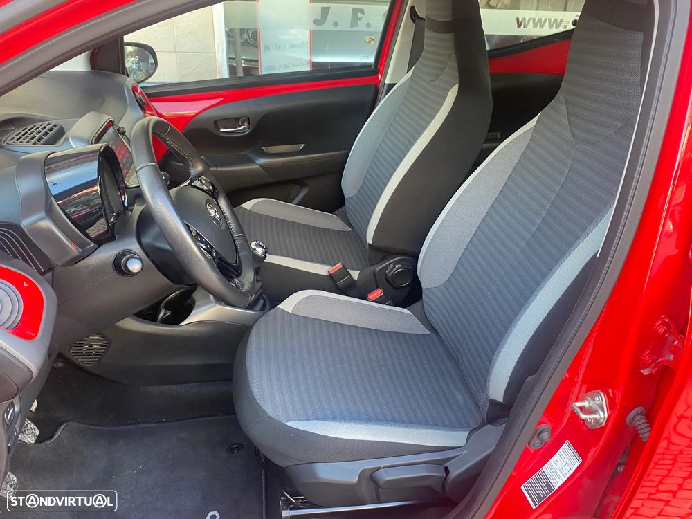 Toyota Aygo 1.0 X-Play+X-Touch - 33