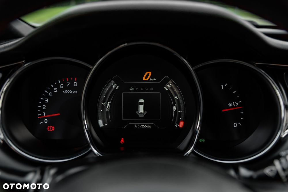 Kia Ceed 1.6 T-GDI GT - 37