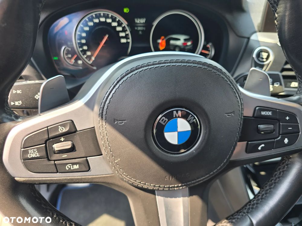 BMW X3 xDrive20d xLine - 27