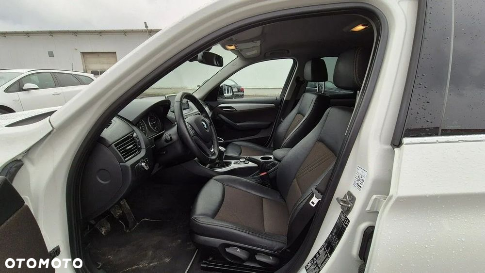 BMW X1 xDrive18d - 9