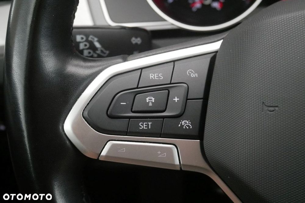 Volkswagen Passat Variant 2.0 TDI EVO Business - 23