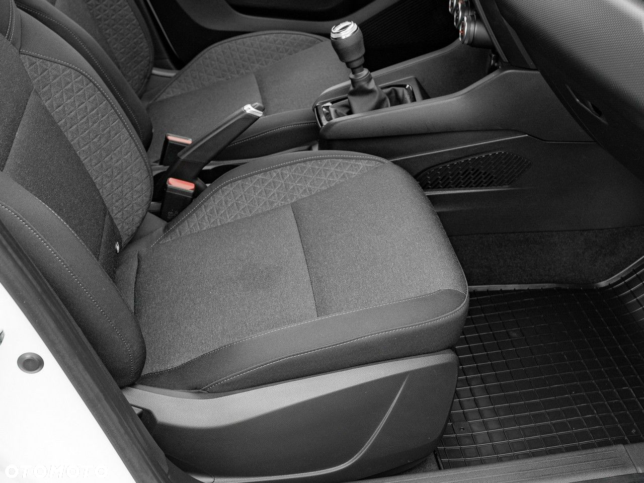 Renault Clio 1.0 TCe Equilibre - 35