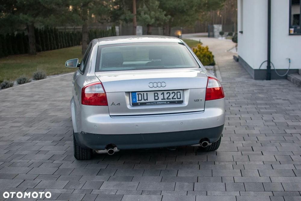 Audi A4 Avant - 22