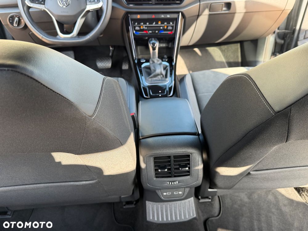 Volkswagen T-Roc 1.5 TSI Style DSG - 24
