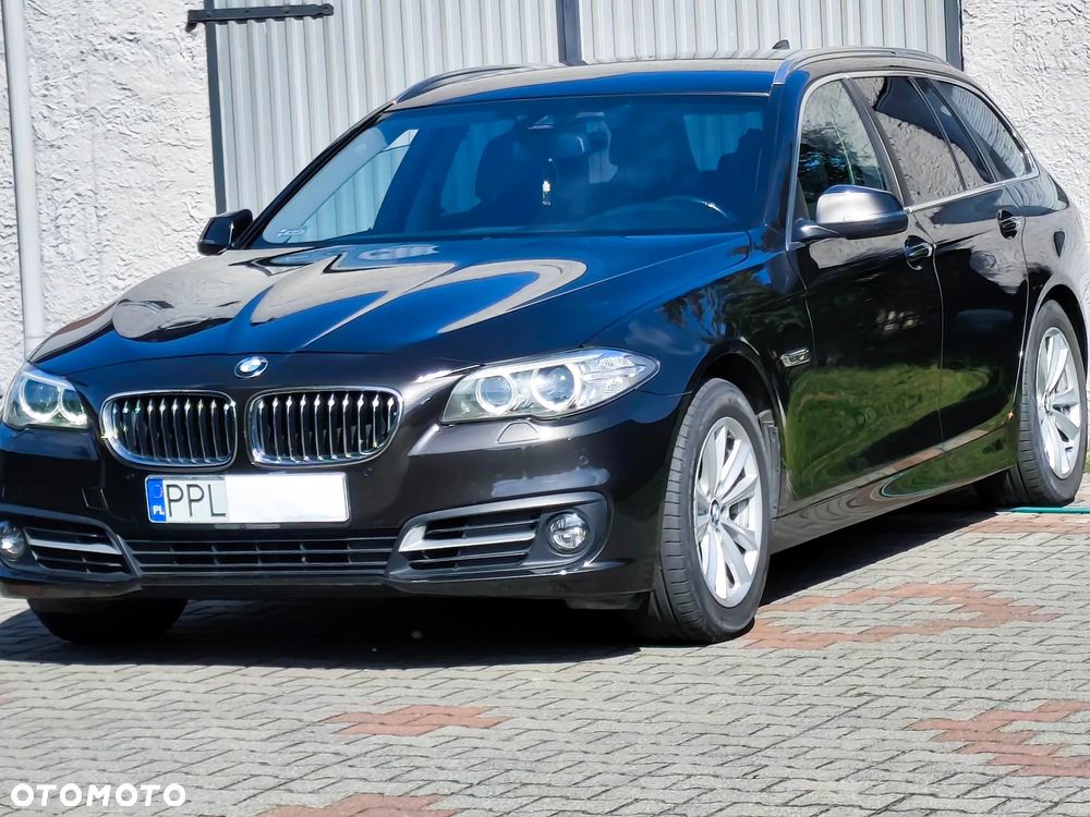 BMW Seria 5 520d xDrive - 4