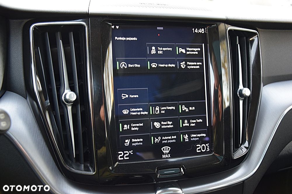 Volvo XC 60 B4 D AWD Geartronic Momentum - 24