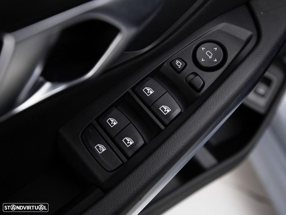 BMW 330 i xDrive Aut. - 15