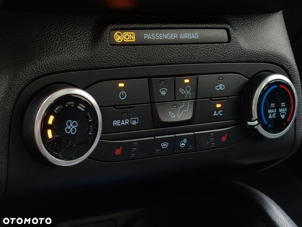 Ford Focus 1.0 EcoBoost Trend Edition Business - 33