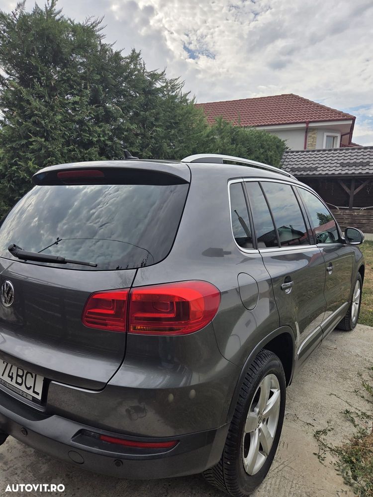 Volkswagen Tiguan - 12