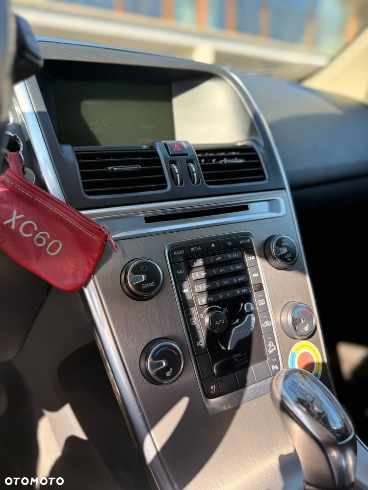Volvo XC 60 - 18