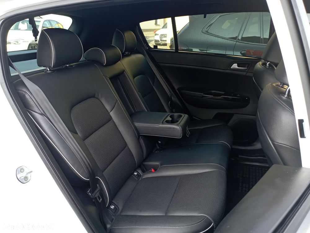 Kia Sportage 1.6 T-GDI GT Line 2WD - 11