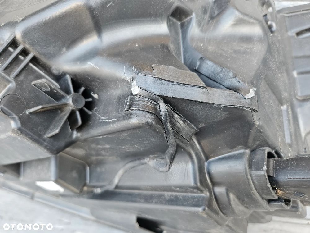 Focus MK4 lampa przód prawa full led - 6