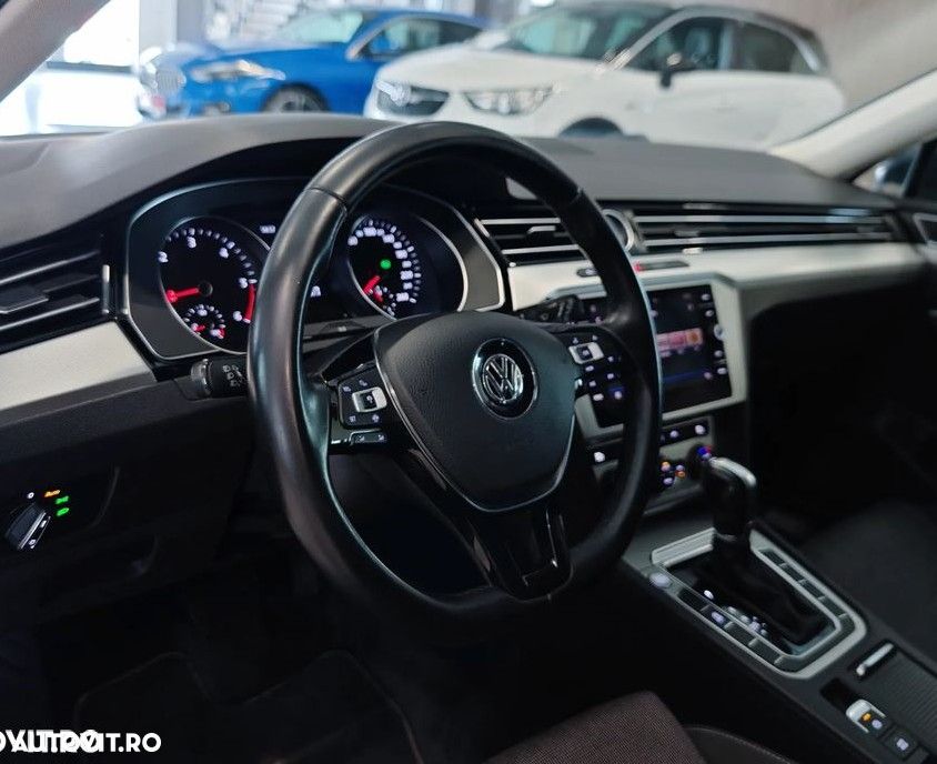 Volkswagen Passat 1.6 TDI SCR DSG Comfortline - 5