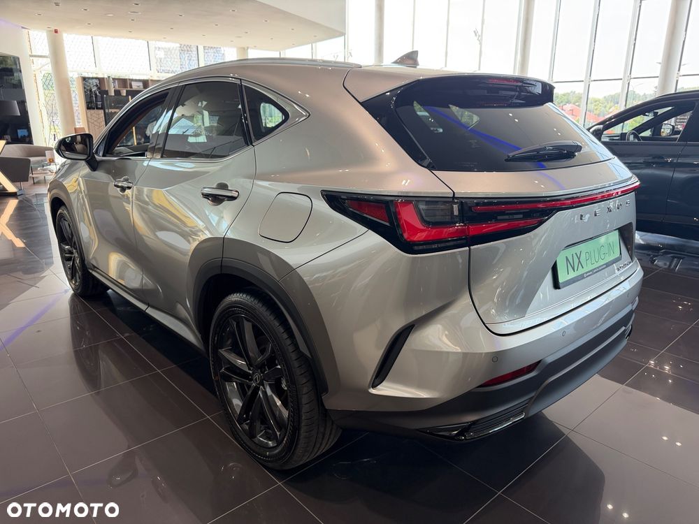Lexus NX - 4