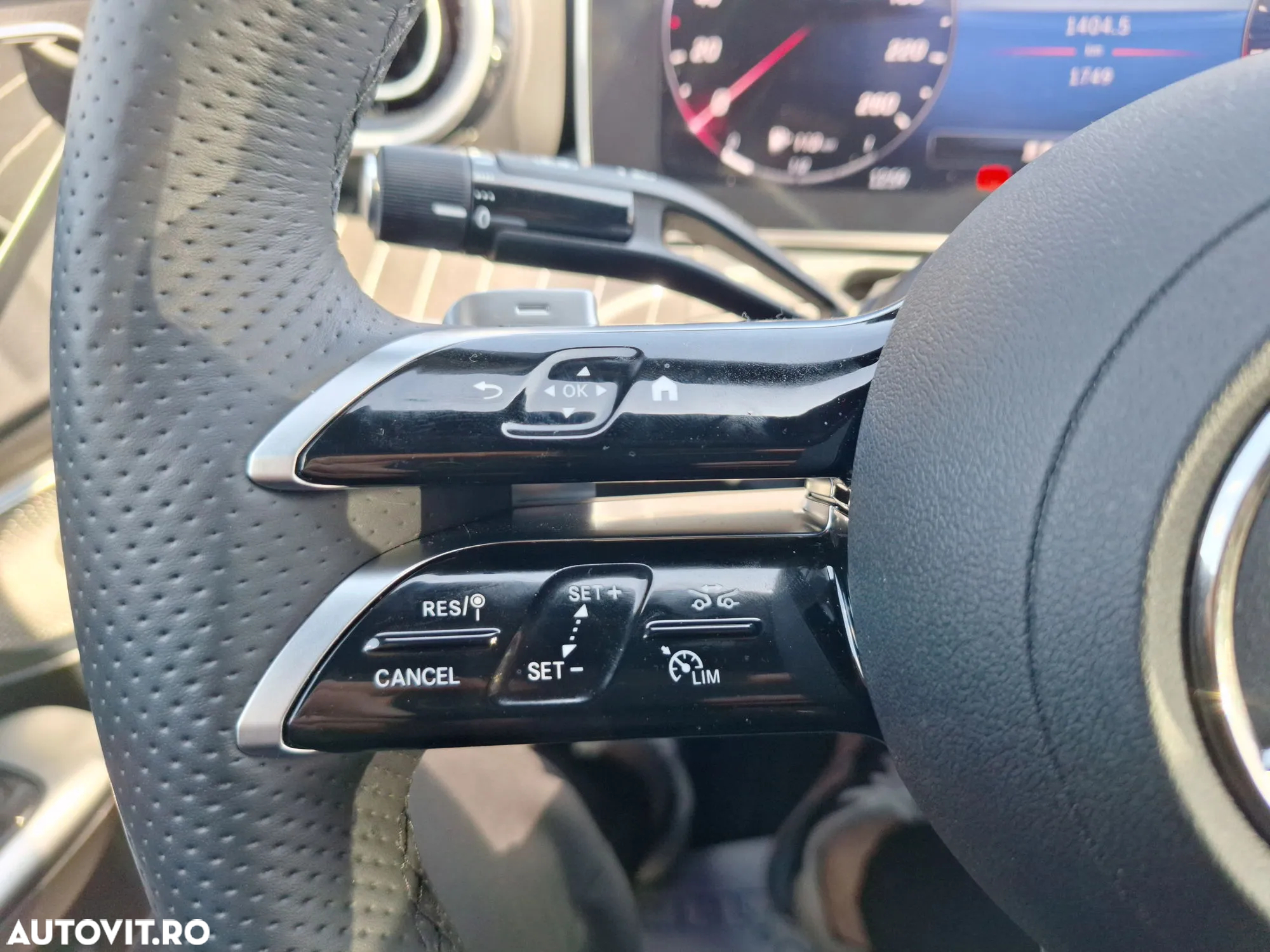 Mercedes-Benz C 300 MHEV 4MATIC - 17