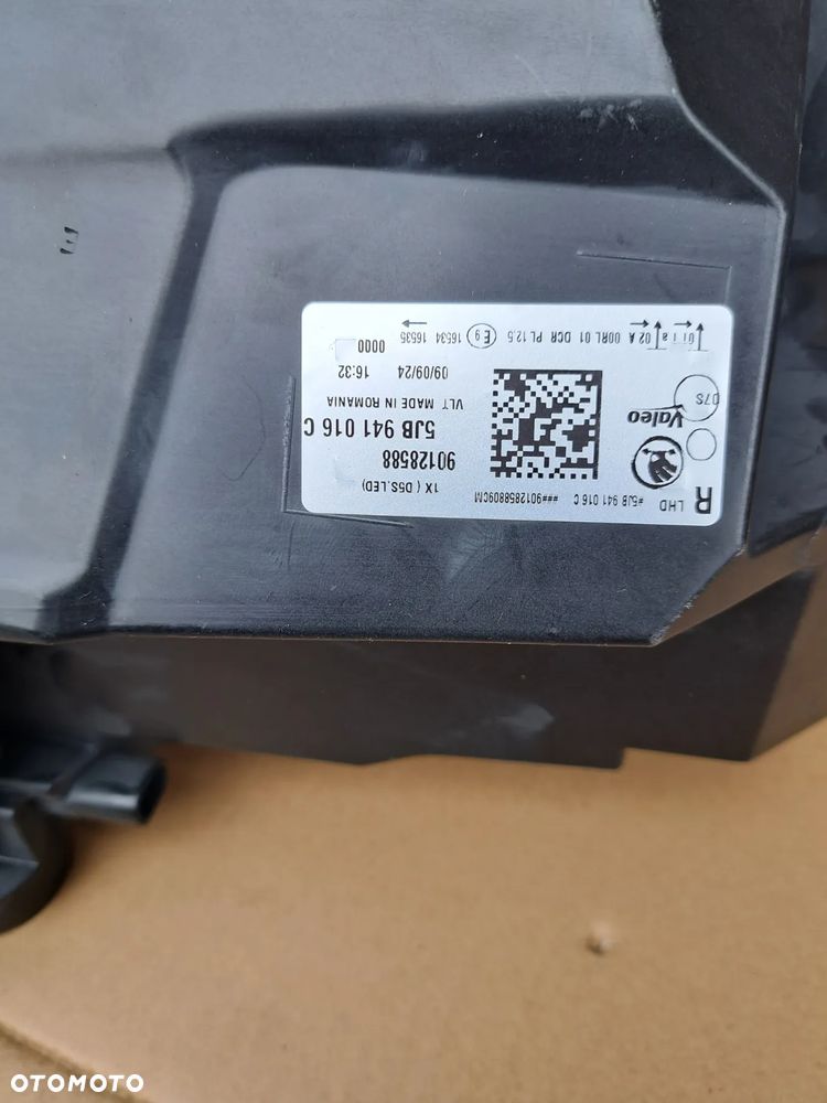 Lampa przednia prawa Škoda Rapid lift Xenon Led 5JB941016C Lampa prawy przód przednia Škoda Rapid lift Xenon Led 5JB941016C - 8