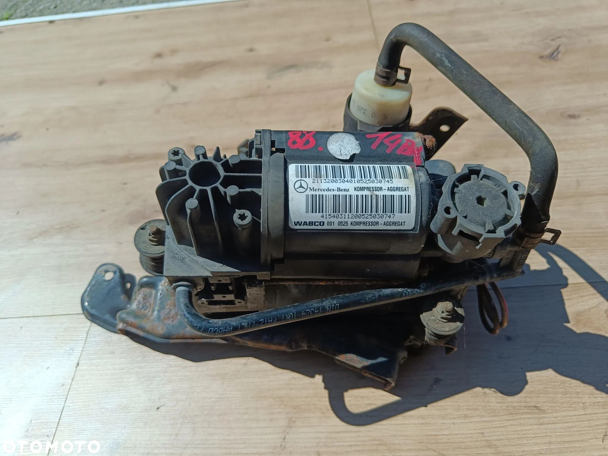 MERCEDES W211 W220 KOMPRESOR SPRĘŻARKA ZAWIESZENIA 14 bar - 1
