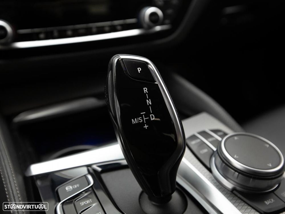 BMW 530 e iPerformance Pack M - 23