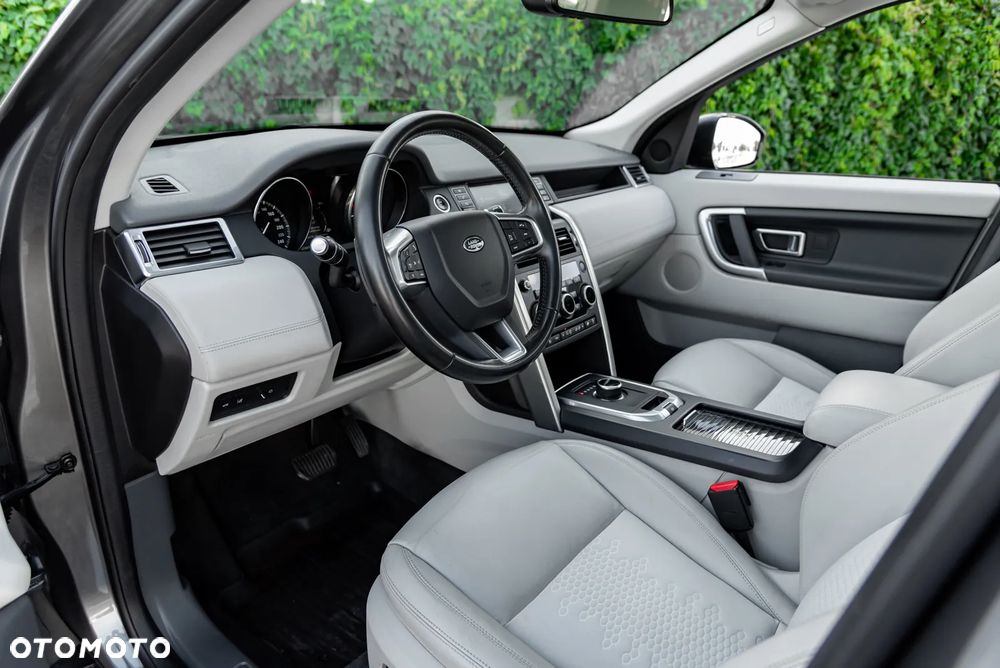 Land Rover Discovery Sport 2.0 TD4 HSE - 16