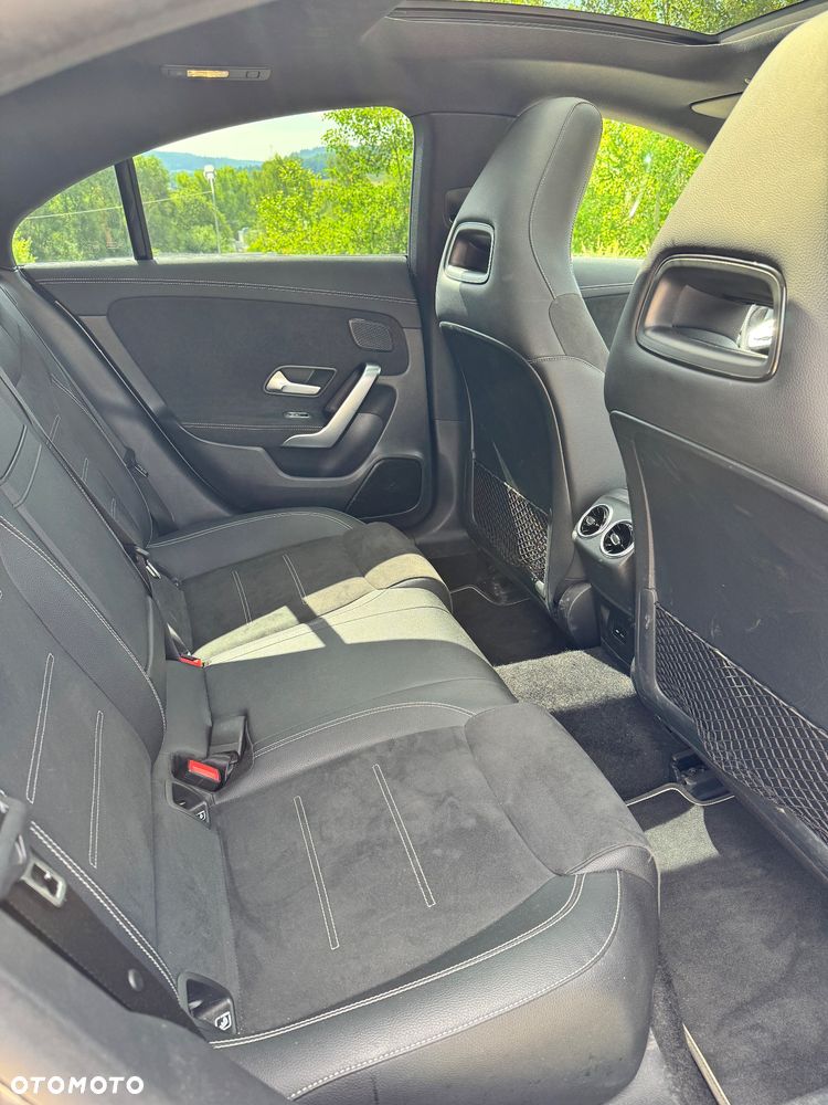Mercedes-Benz CLA 250 4-Matic Edition 1 7G-DCT - 21