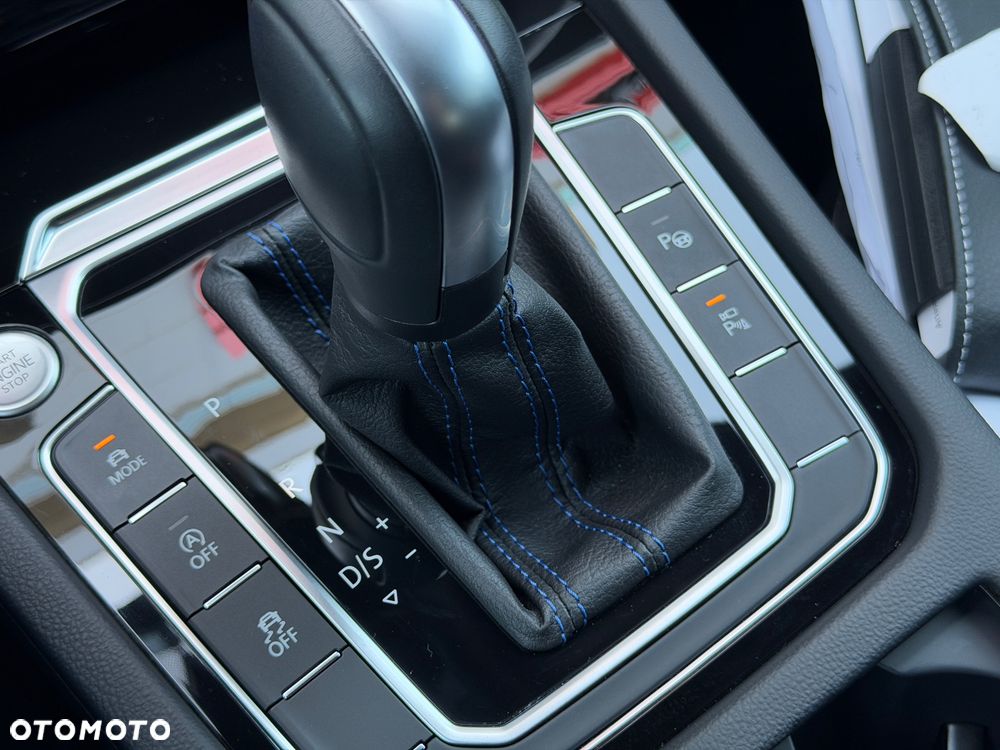 Volkswagen Arteon 2.0 TSI 4Motion R DSG - 38
