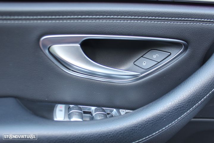 Mercedes-Benz E 300 - 10