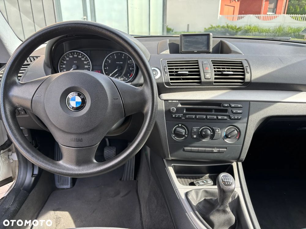 BMW Seria 1 116i - 10
