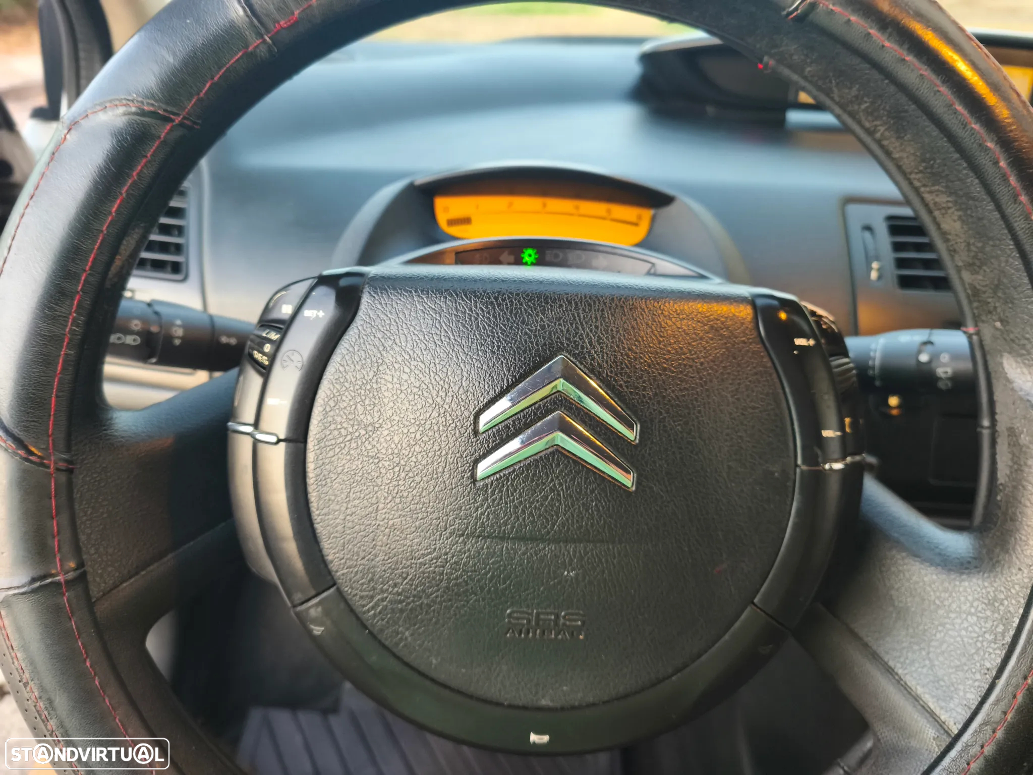 Citroën C4 1.6 HDi Style - 13