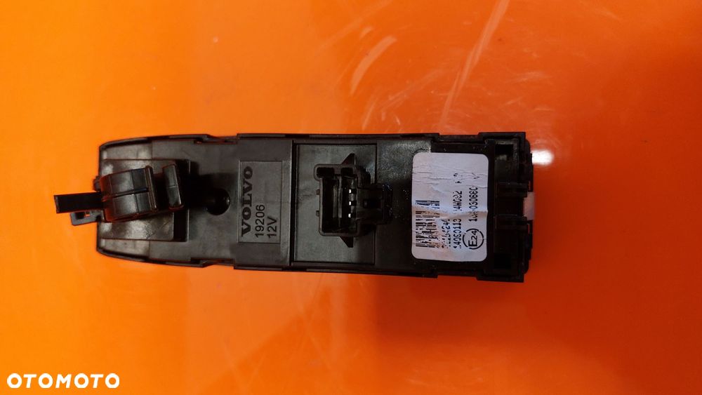 VOLVO FH4 WŁĄCZNIK PRZEŁĄCZNIK PANEL SZYB PRAWY - 2