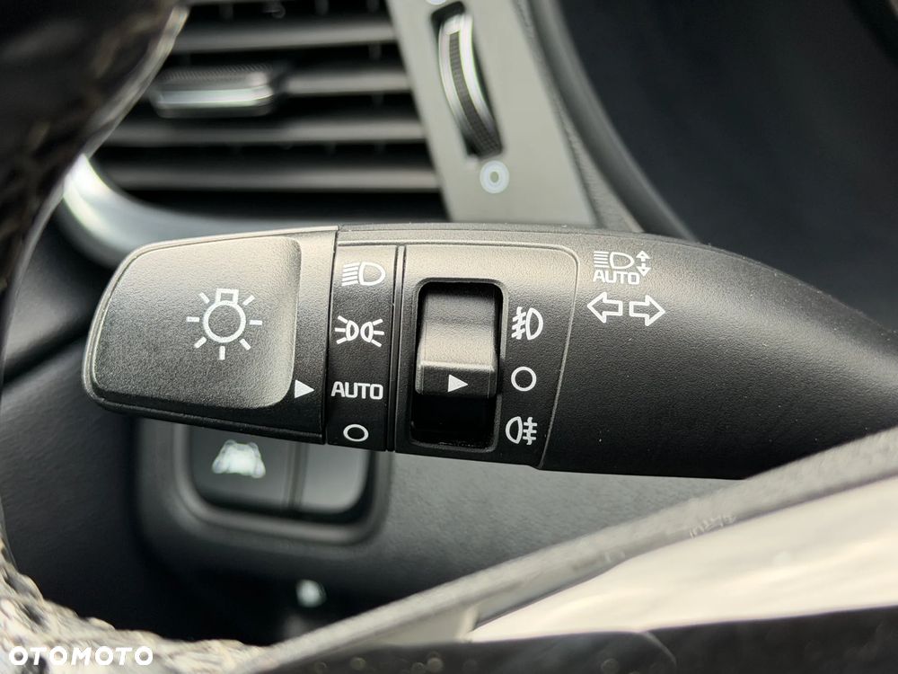 Kia Optima Plug-in Hybrid - 19