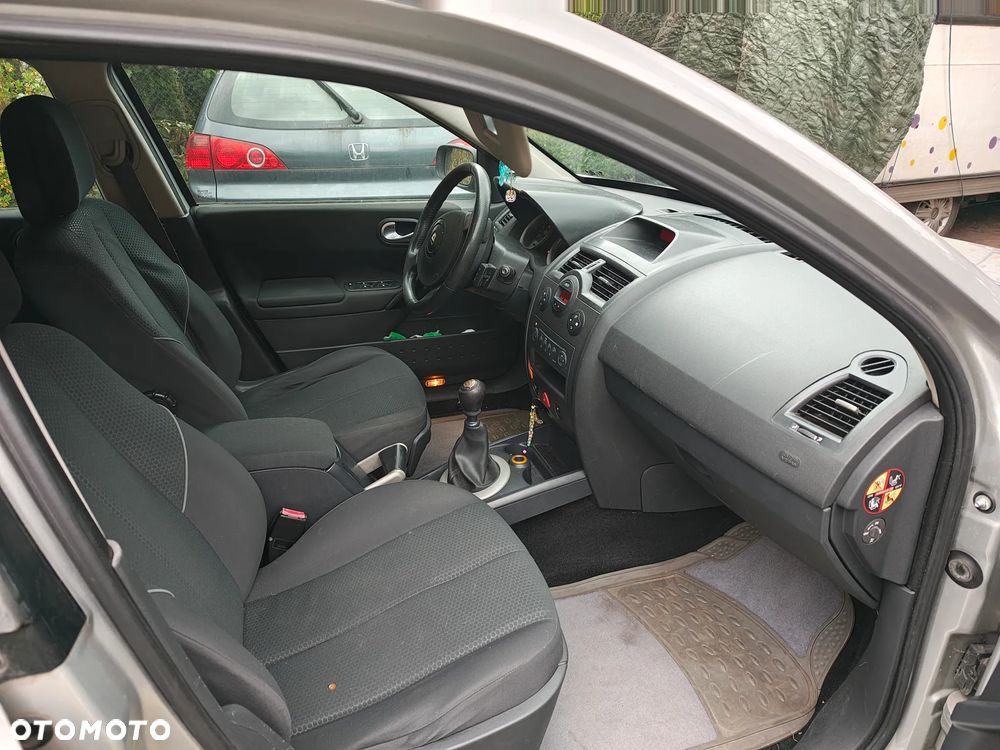 Renault Megane 1.9 dCi Luxe Dynamiq - 5