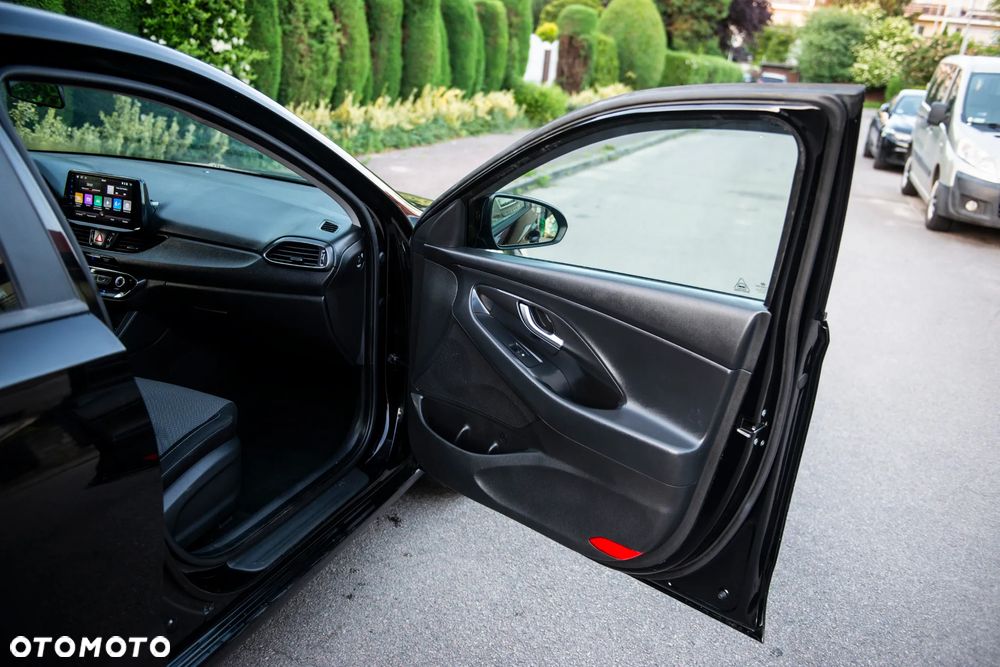 Hyundai i30 i30cw 1.4 Advantage - 37