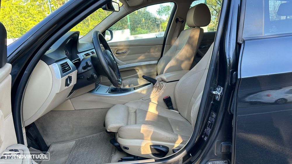 BMW 320 d Sport - 10