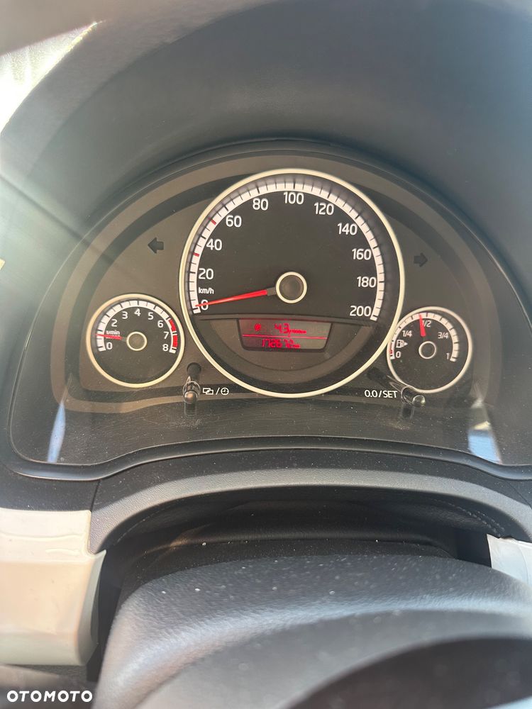 Volkswagen up! 1.0 white - 19