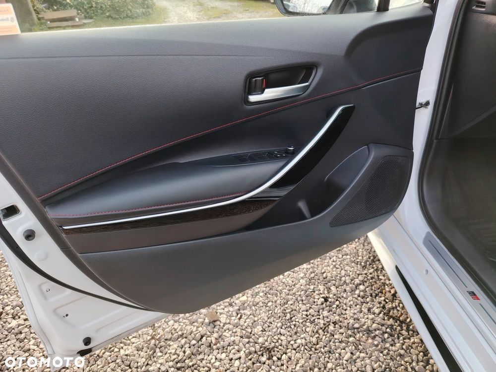 Toyota Corolla 1.8 Hybrid GR Sport - 39