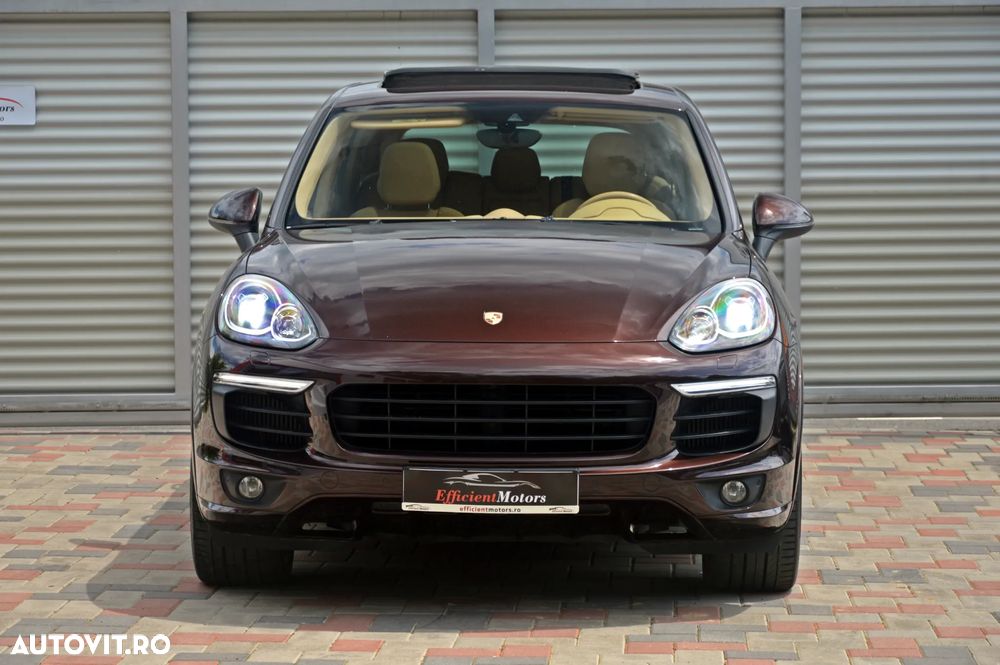 Porsche Cayenne 3.0 L - 13