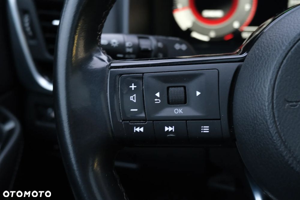 Nissan Qashqai 1.3 DIG-T mHEV N-Connecta - 18