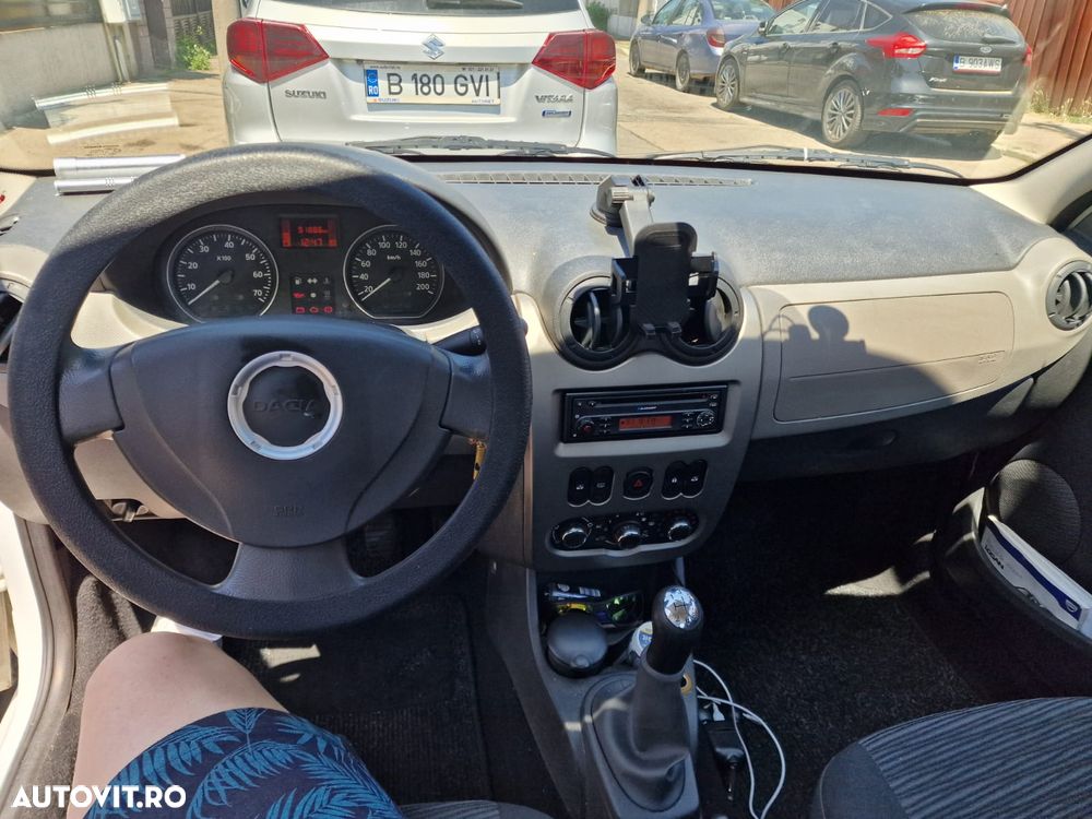 Dacia Logan - 6