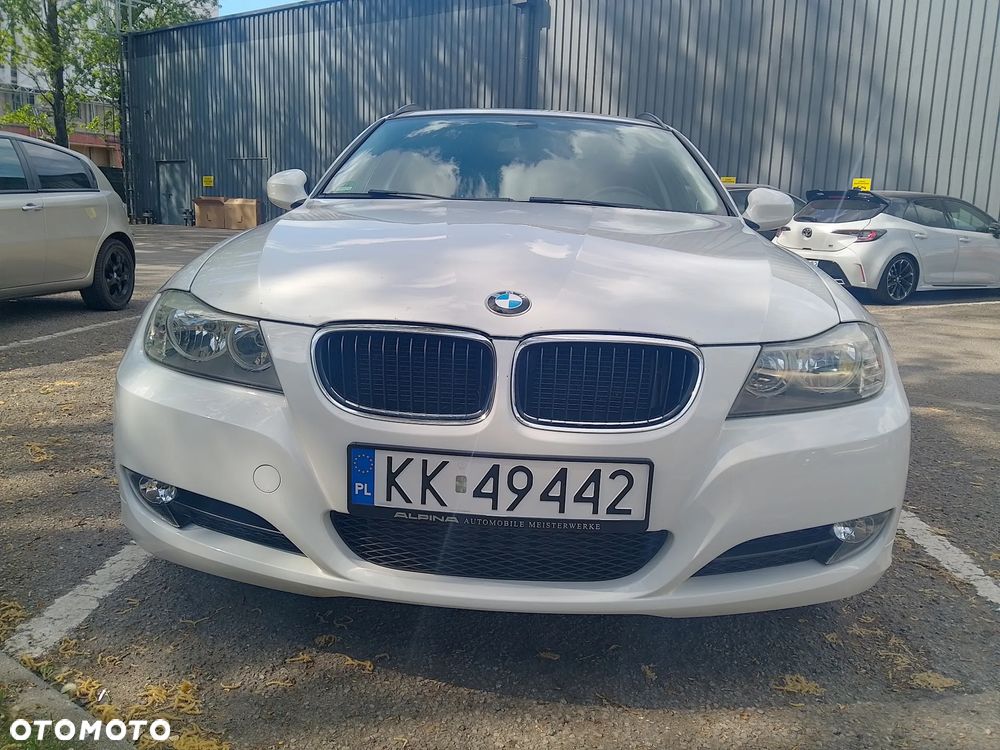 BMW Seria 3 318d DPF - 1